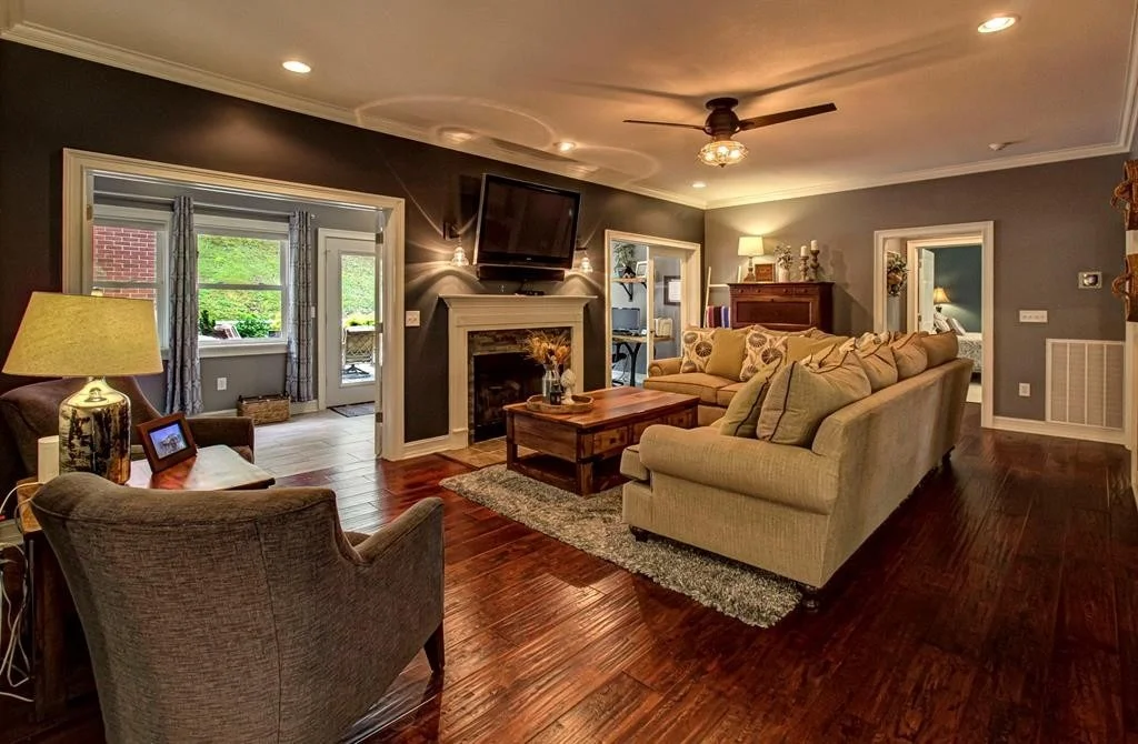 Photo of 987 Willard Way