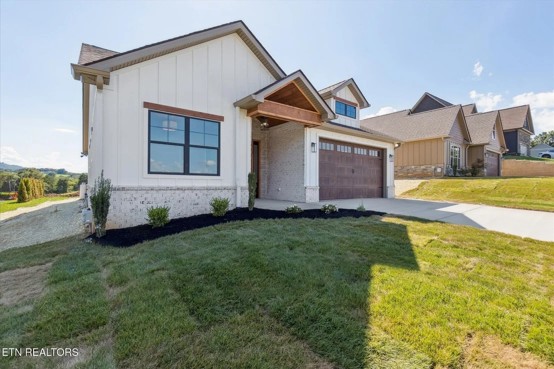 Photo of 3017 Bridgewater Blvd