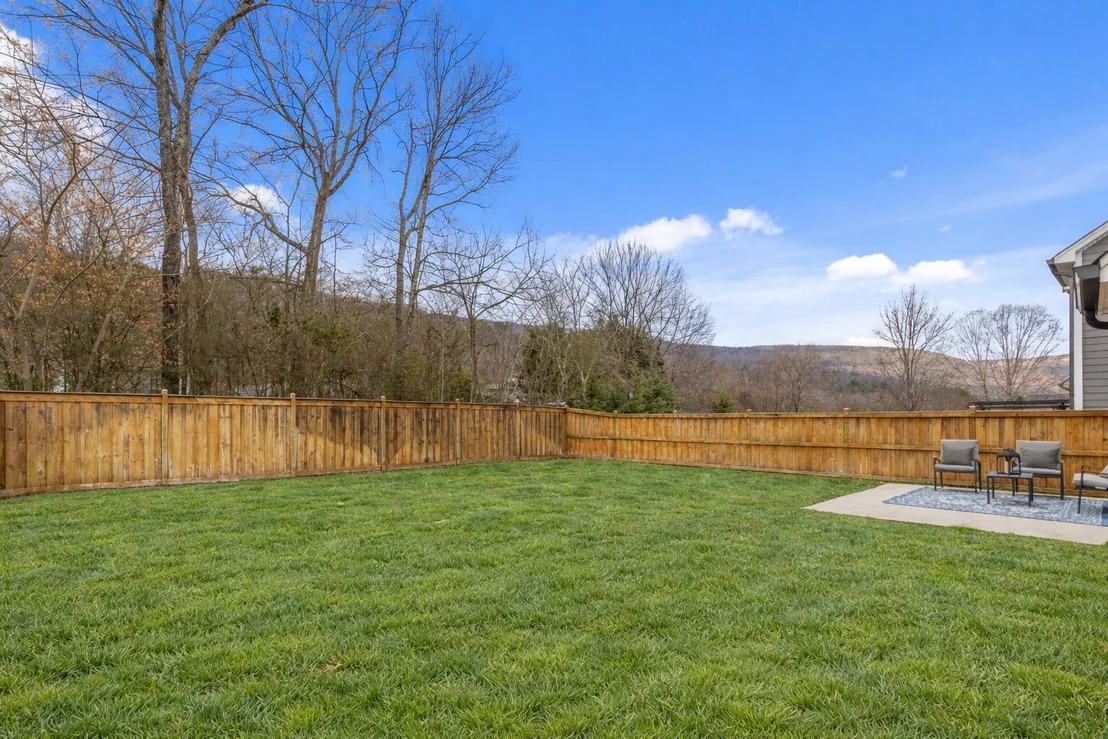 Photo of 595 Deer Valley Dr