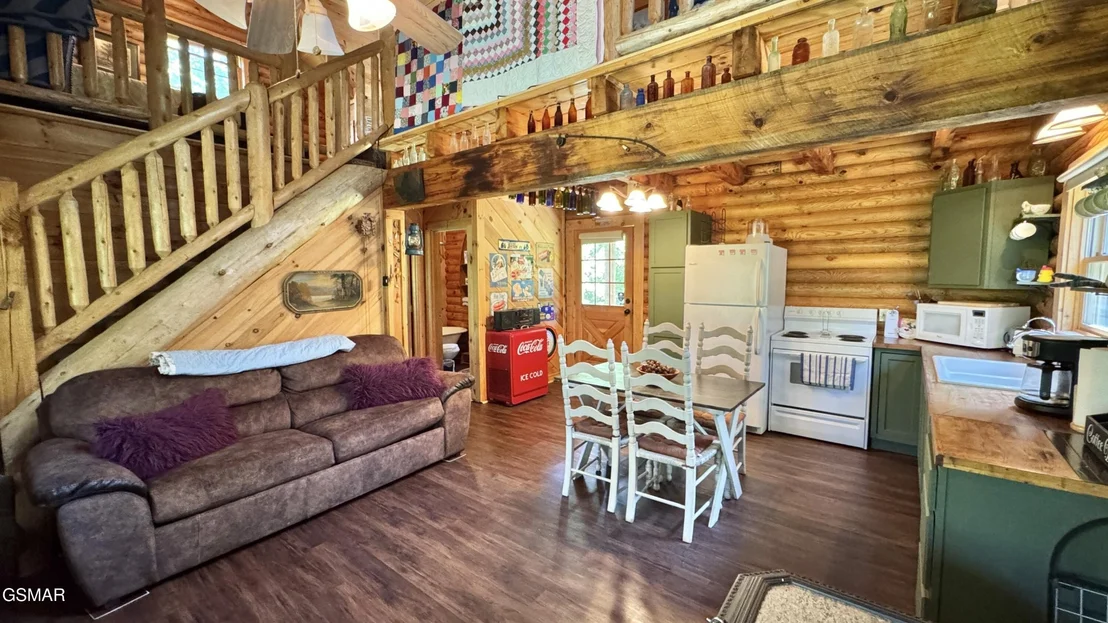 Photo of 2431 McQueen Way