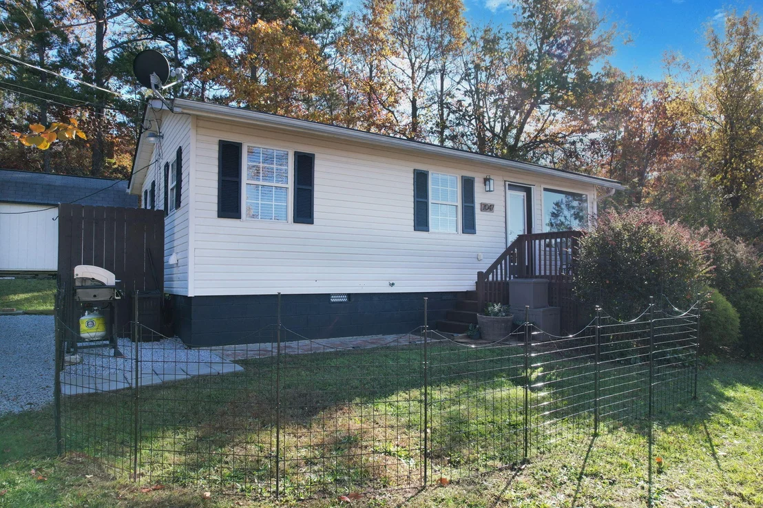 Photo of 7047 Luther Trail