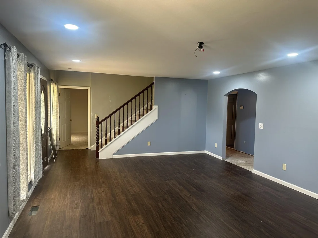 Photo of 300 DOVE DR