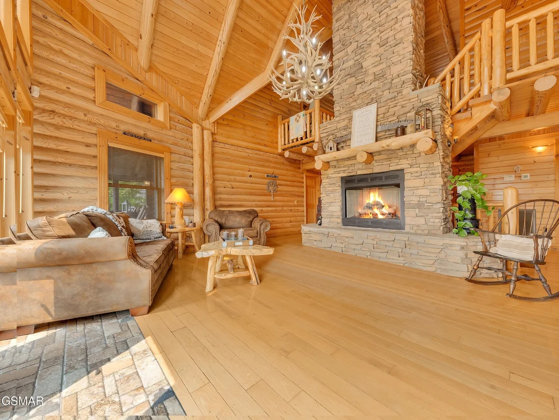 Photo of 838 Pinnacle Drive
