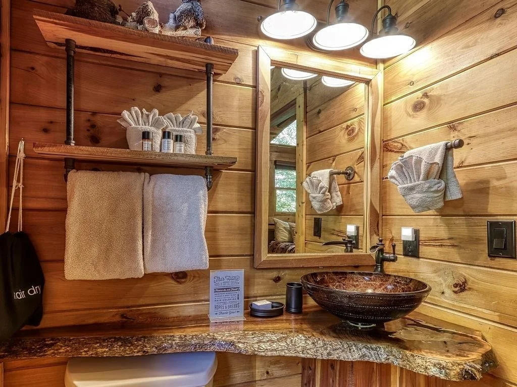 Photo of Unit DANCINGBEARFOOT at 2241 Beach Front Drive