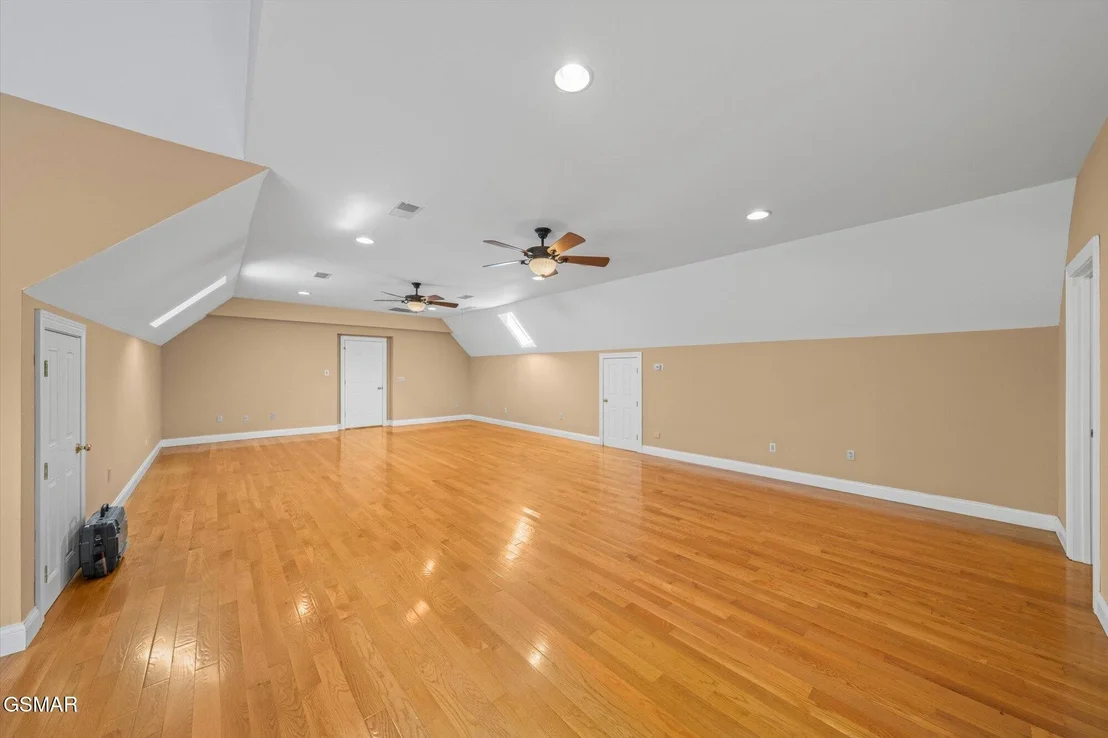 Photo of 1435 White Oak Drive