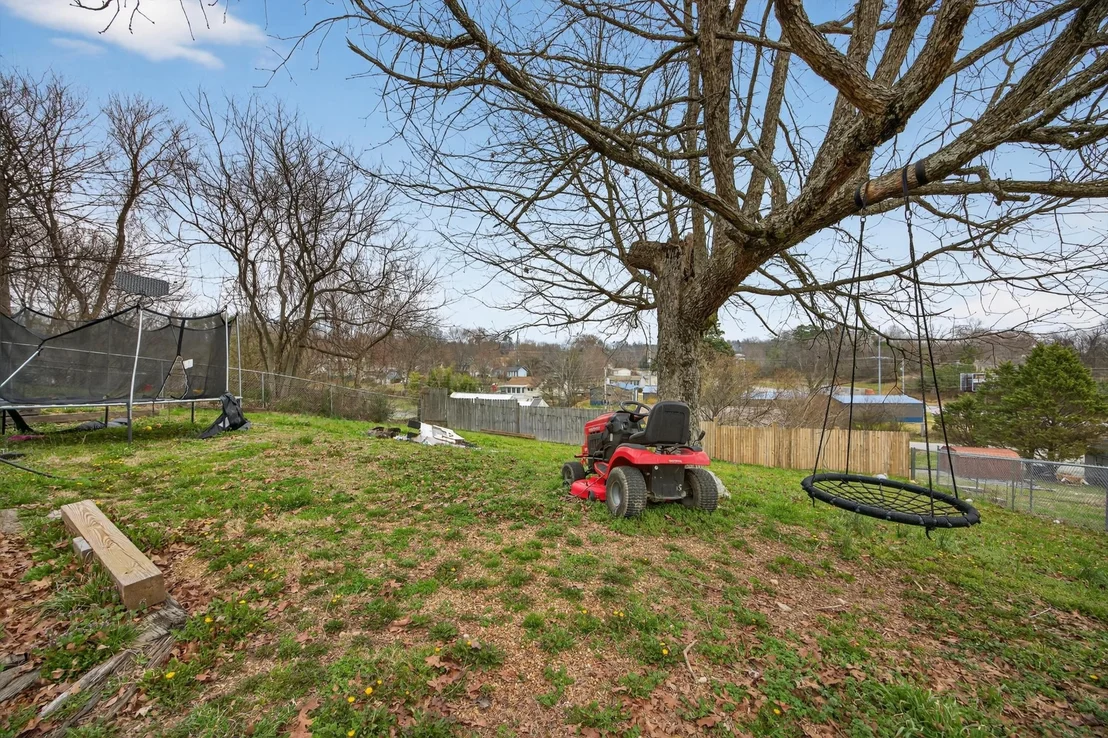 Photo of 230 SE Fairview Drive SE