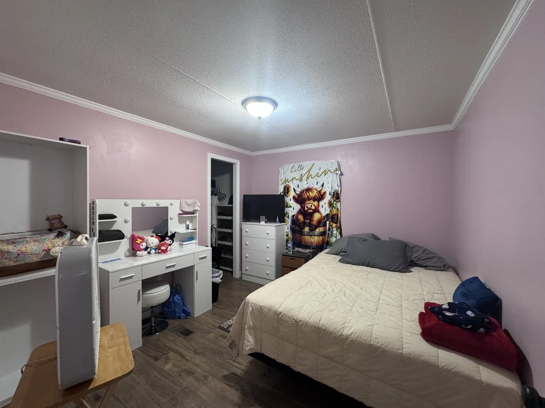 Photo of 2205 Carmichael Rd