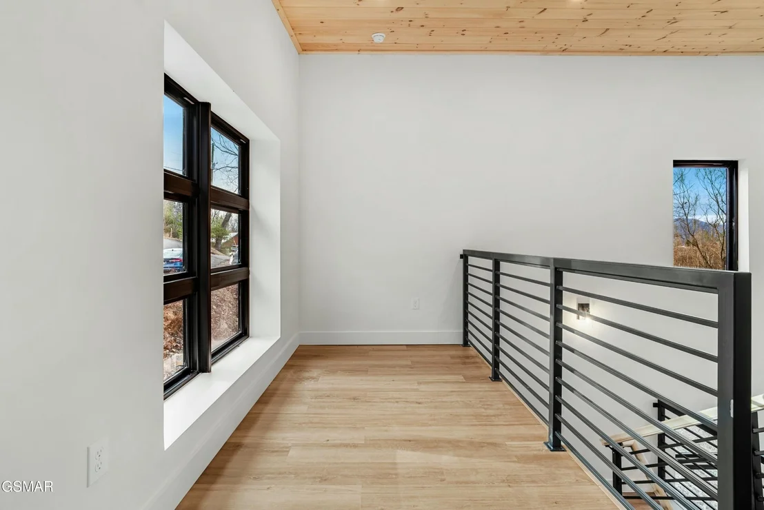 Photo of 2232 Spurling Road