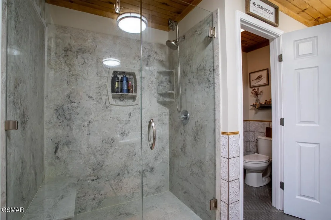 Photo of 430 Spicer Lane