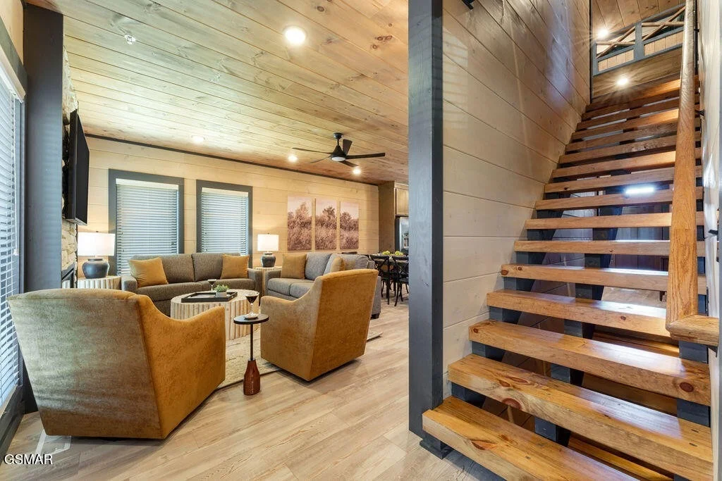 Photo of 637 Summer Valley Way