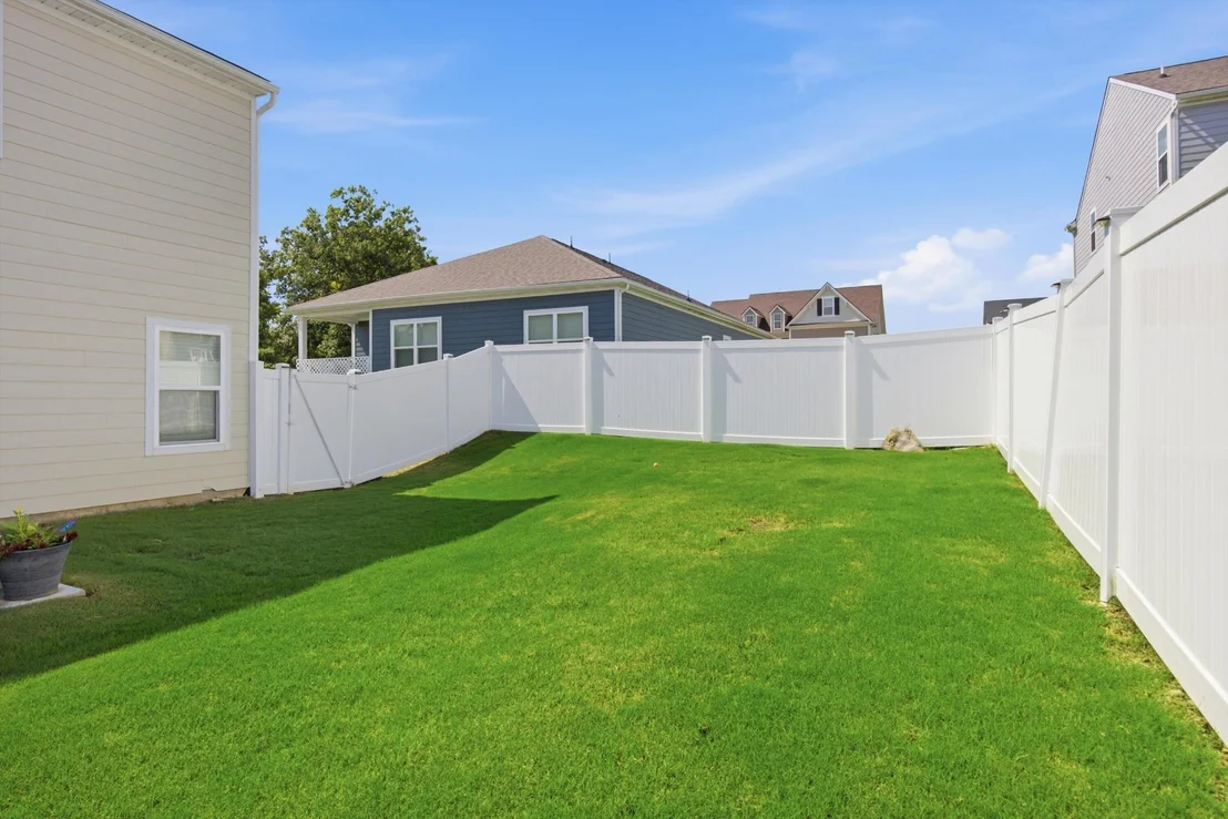 Photo of 49 Ridgelake Circle