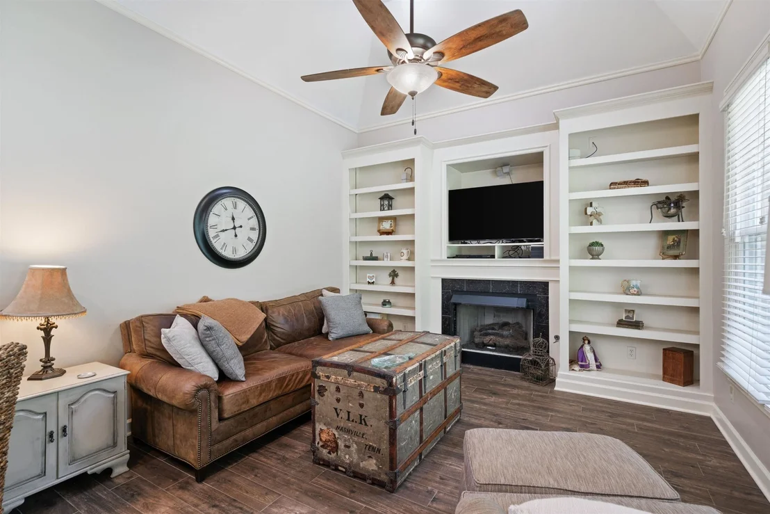 Photo of 685 COLD CREEK DR