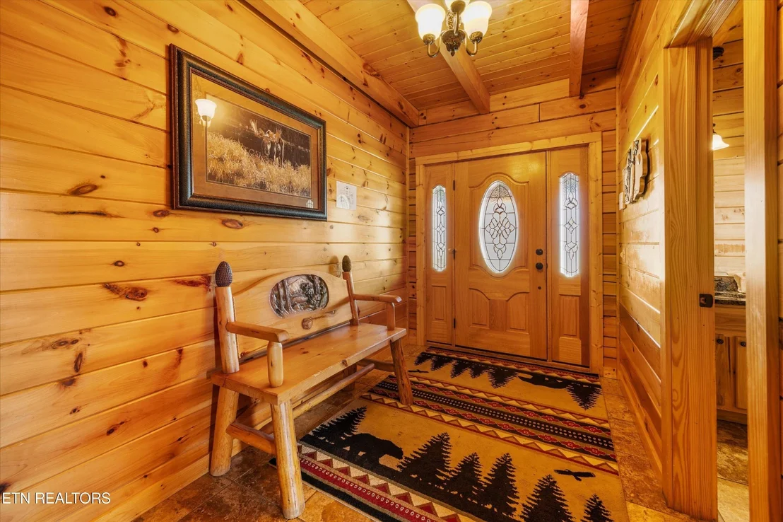 Photo of 1107 N Trail Drive