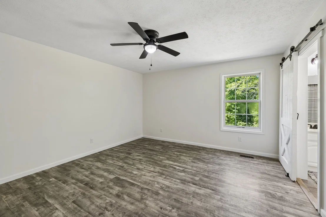 Photo of 619 Longbranch Rd