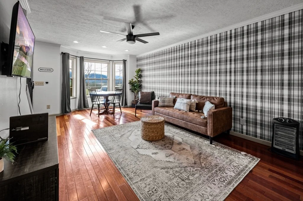 Photo of 1513 Denton Road