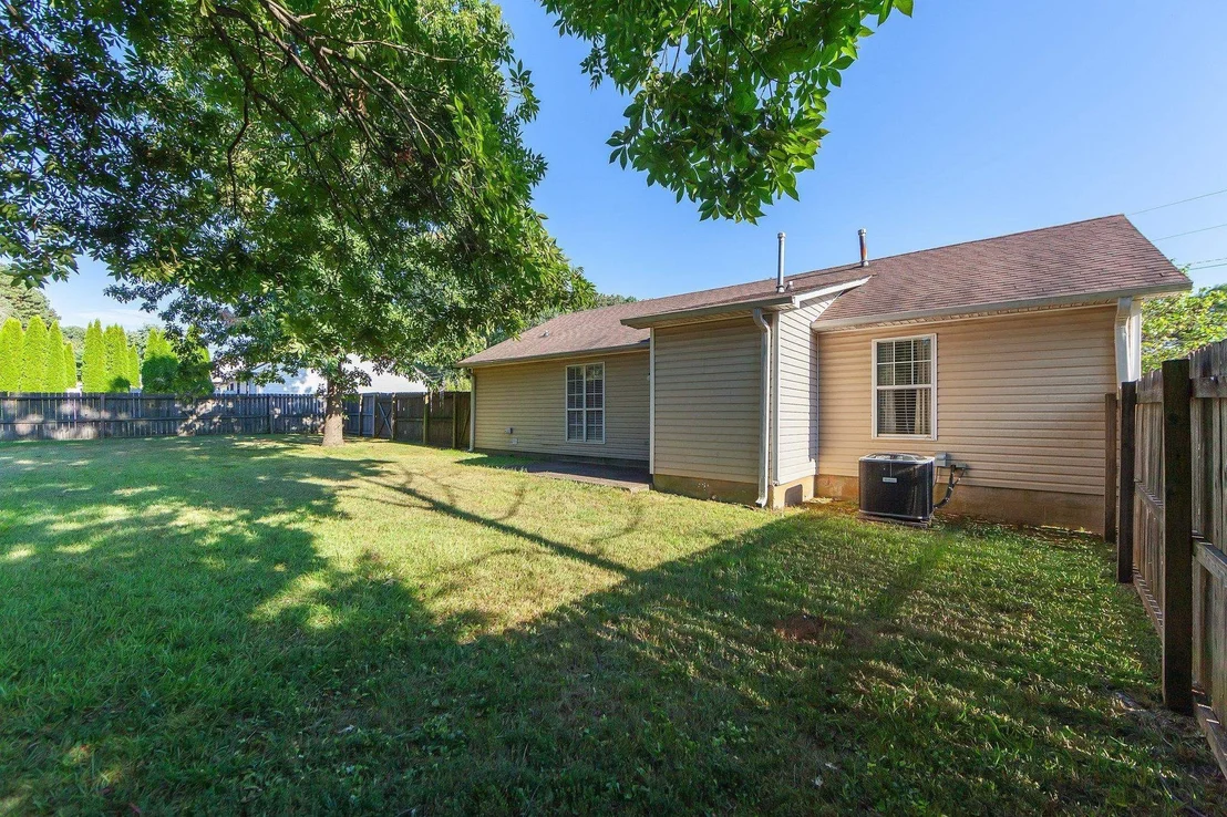 Photo of 120 LOST CREEK DR