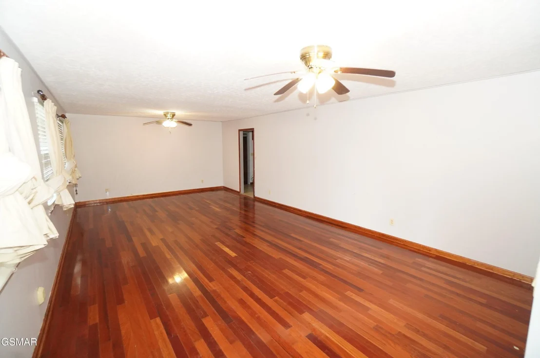 Photo of 564 Whippoorwill Drive