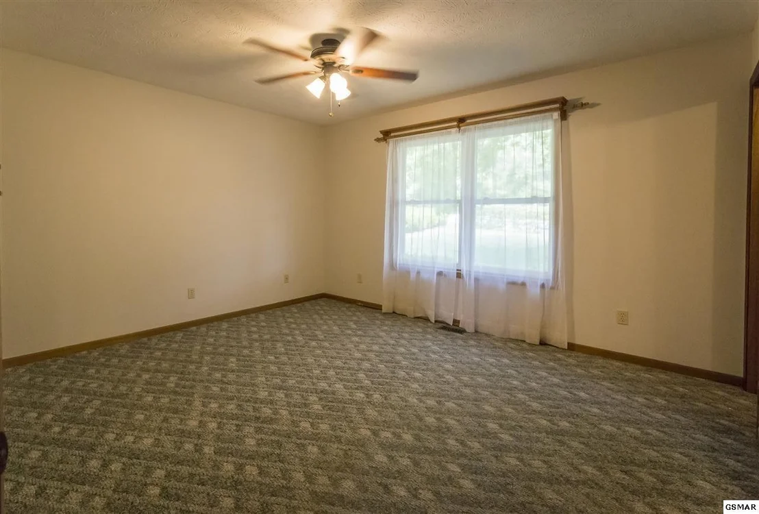Photo of 2460 Amanda Lane