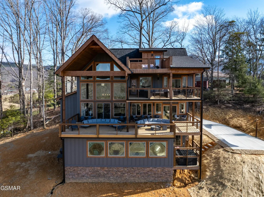 Photo of 3756 Revetta Circle