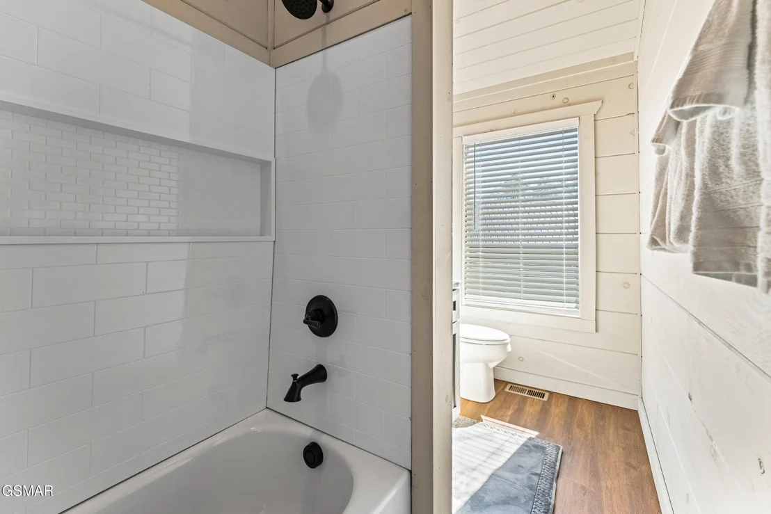 Photo of 2848 Sequoia Road