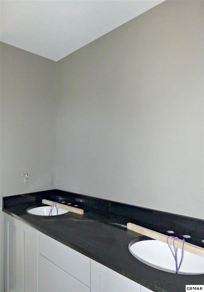 Photo of 225 Florence Creek