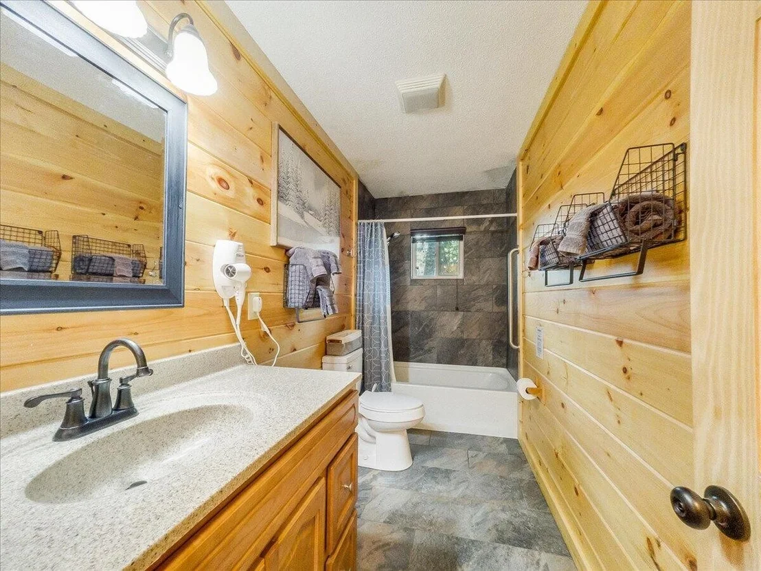 Photo of 2819 Pine Haven Drive