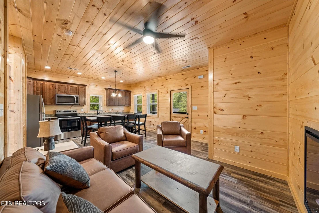 Photo of 2435 Cobbler Way