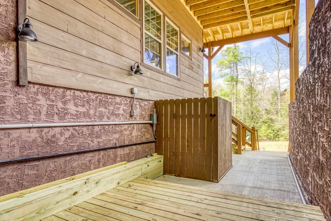 Photo of 712 Golden Eagle Way