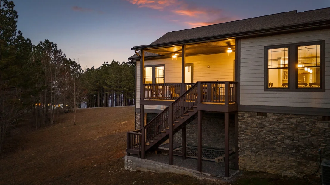 Photo of 2323 River Bluffs Drive