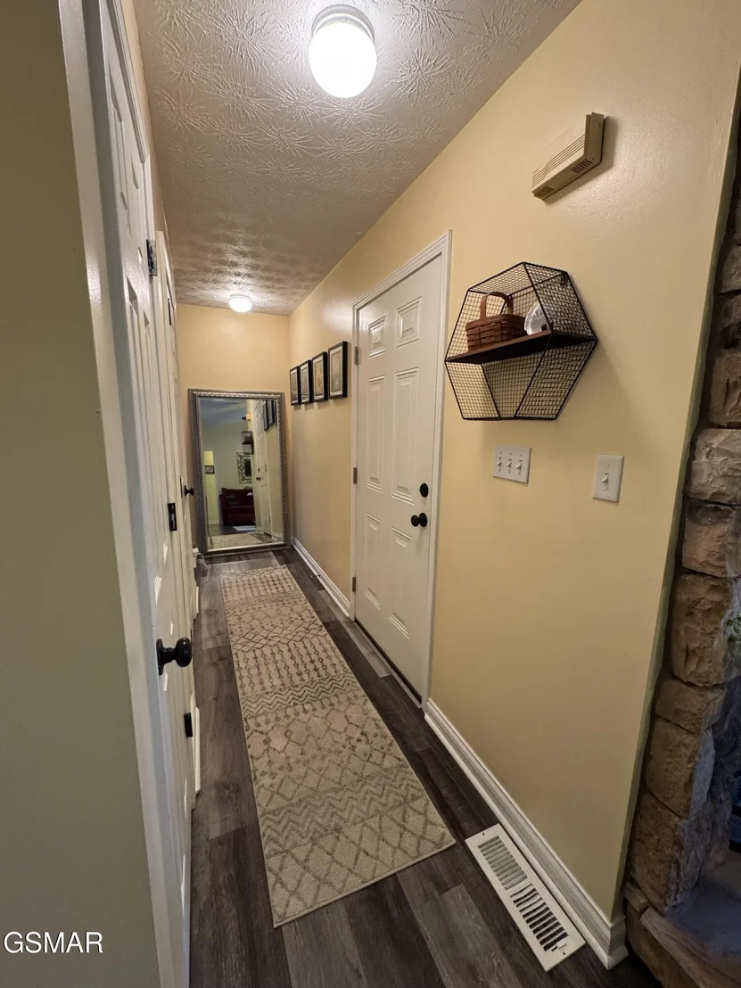 Photo of 628 Broadview Drive