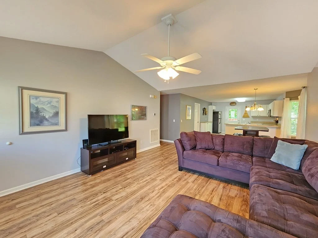 Photo of 2422 Cross View Drive