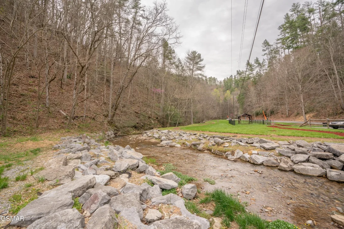 Photo of 2382 Headrick Lead