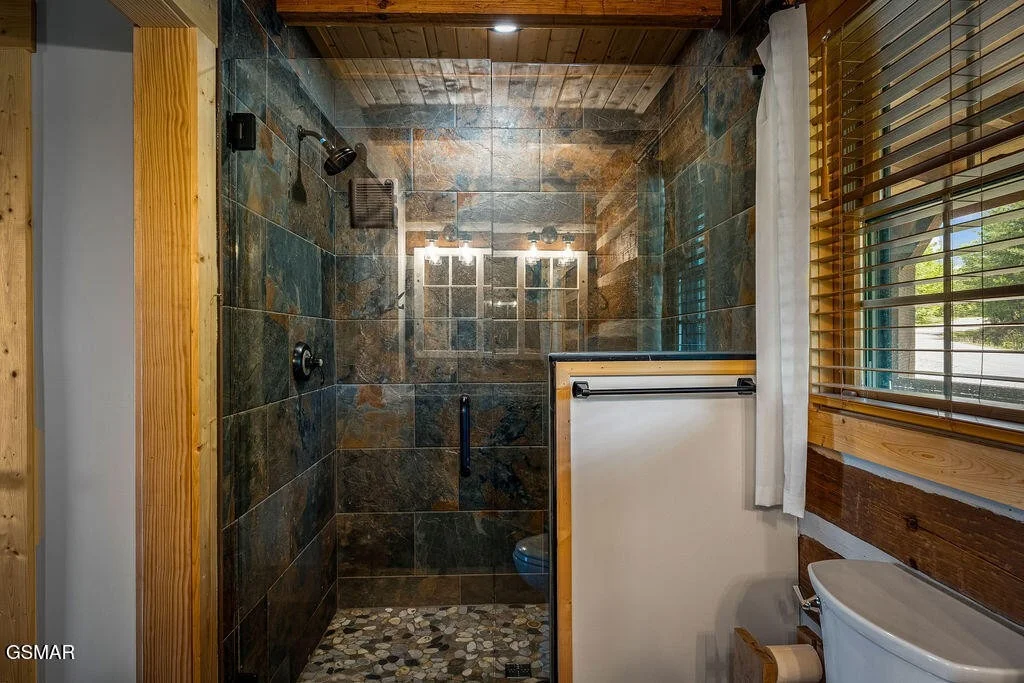Photo of 335 Hawken Drive