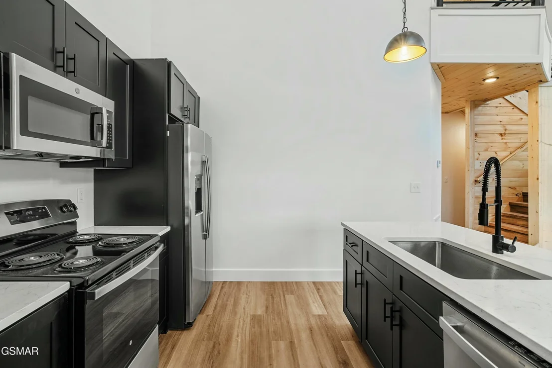 Photo of 2232 Spurling Road