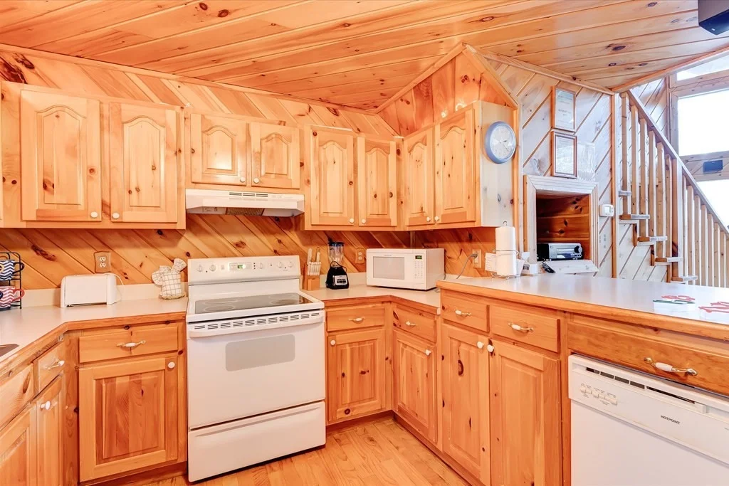 Photo of 2732 PINE CREST Lane