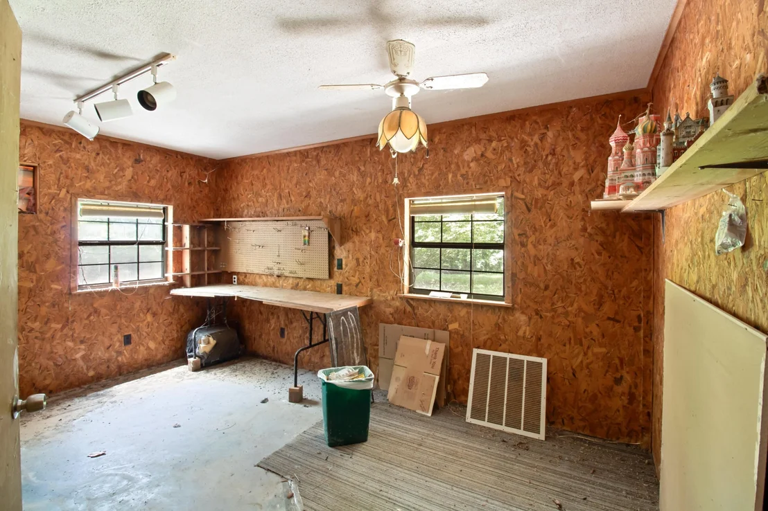 Photo of 819 Dudley Drive