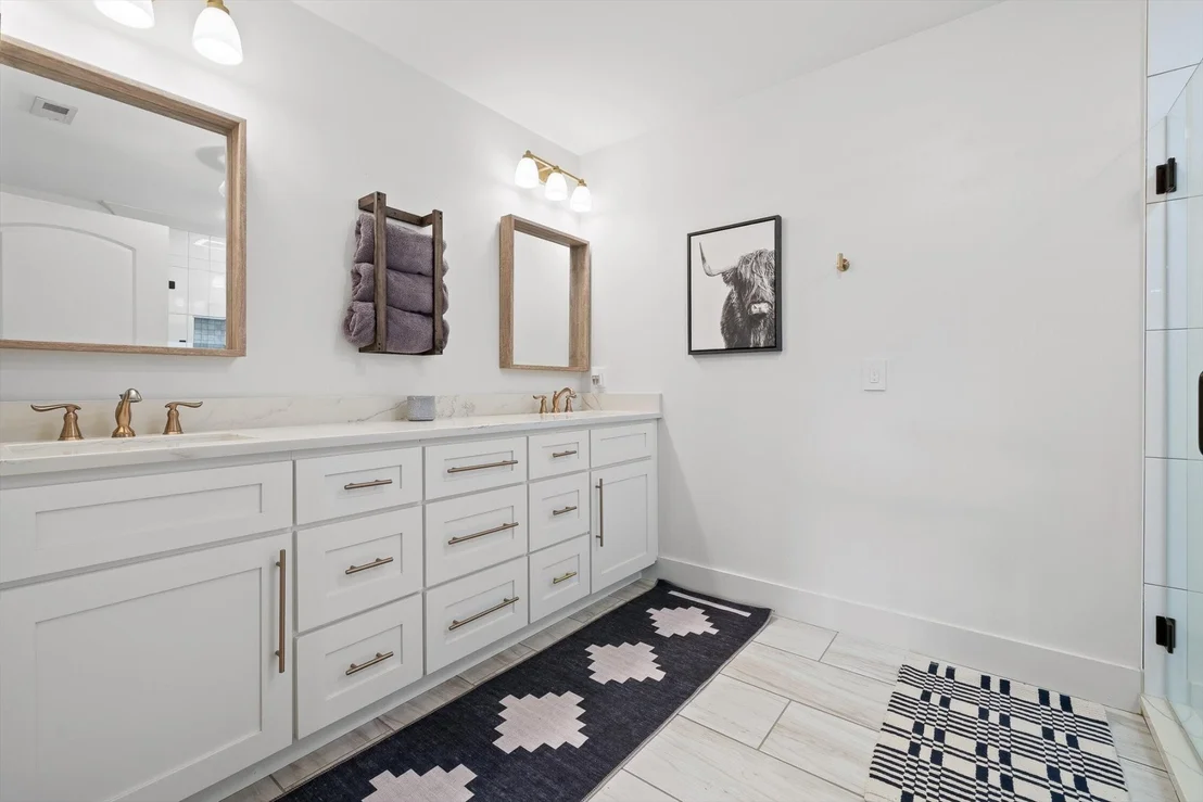 Photo of 9962 Caseview Drive