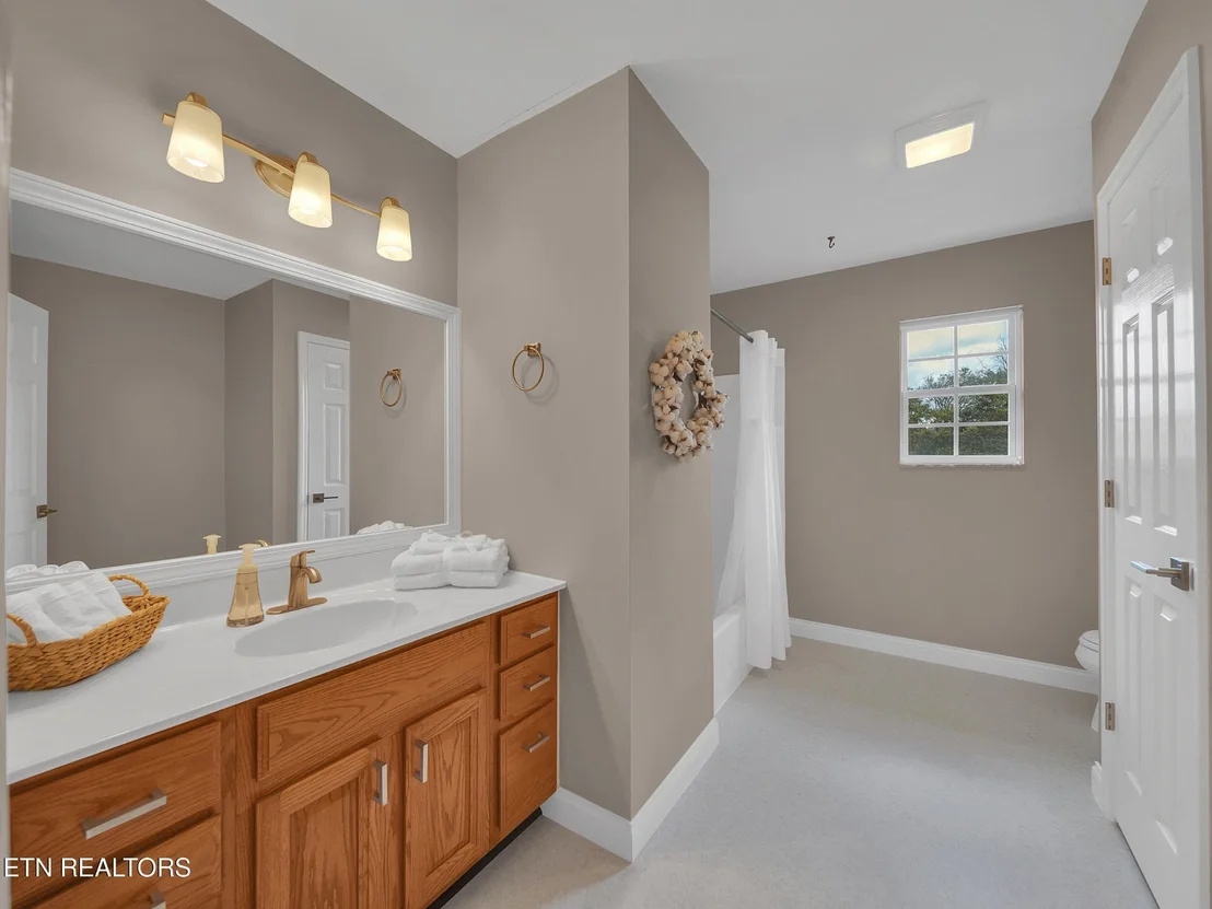 Photo of 851 Eagle View Drive