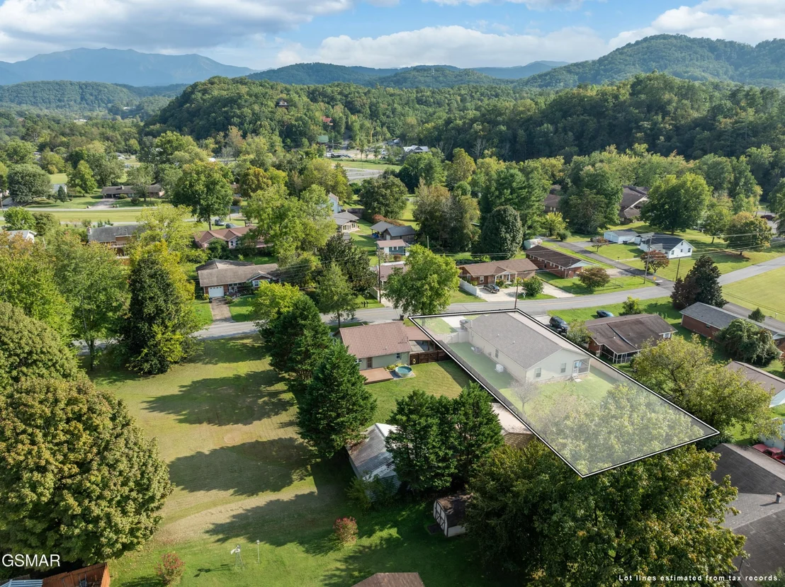 Photo of 310 Two View Road