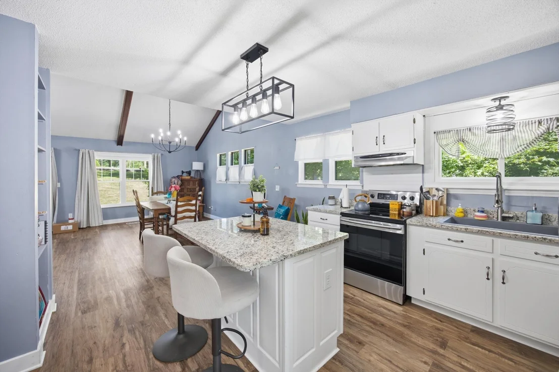 Photo of 9204 Pine Ridge Road