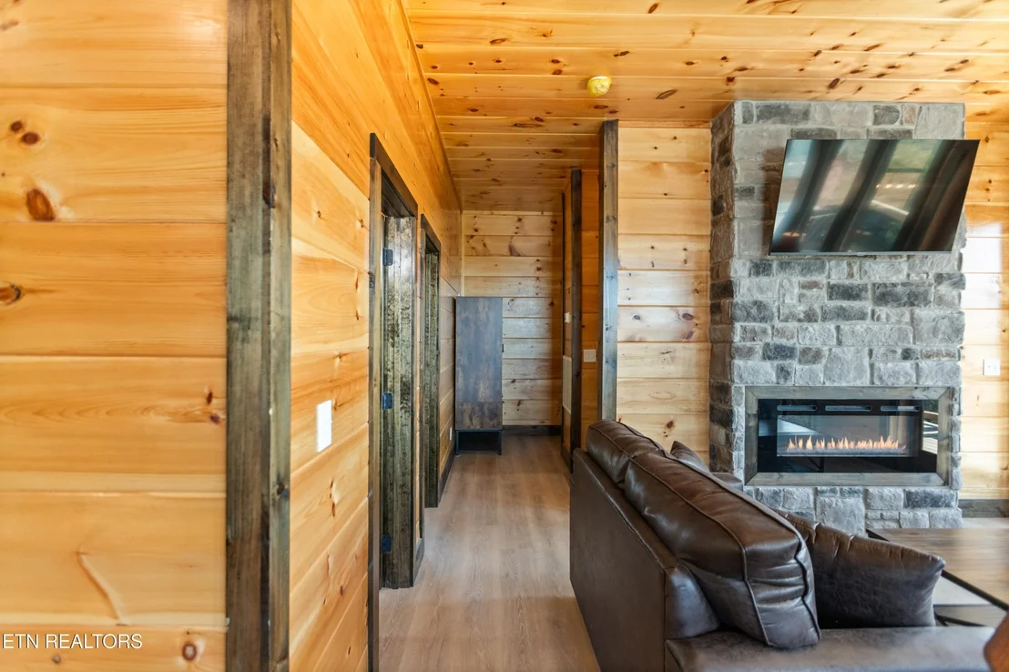 Photo of 2412 Mountain Ridge Way