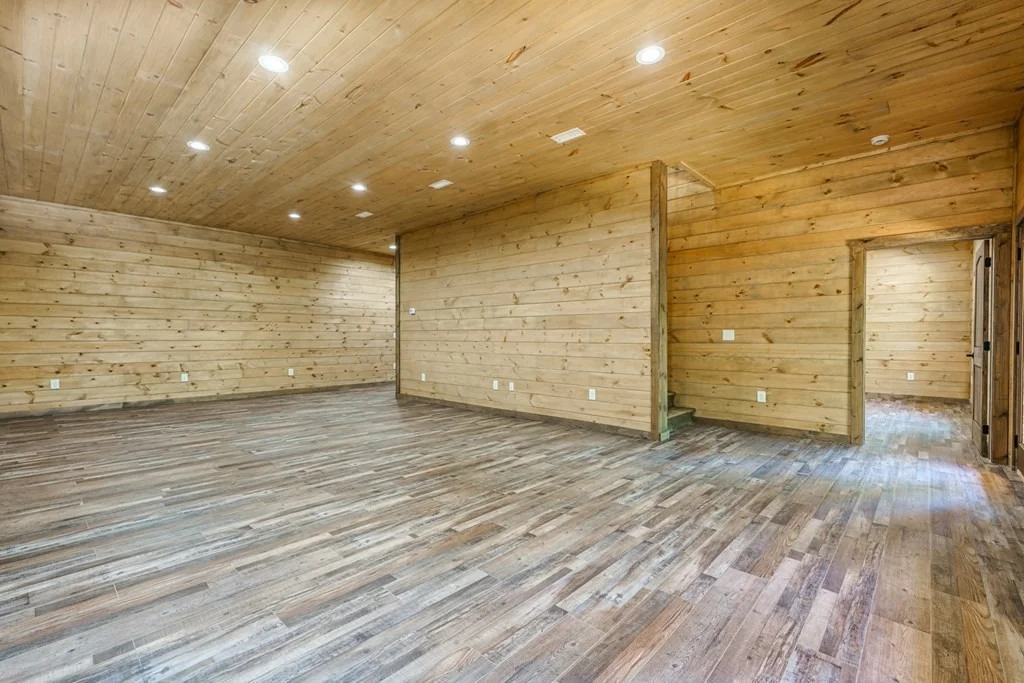 Photo of 4393 Chamberlain Lane