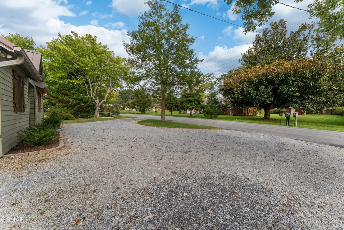 Photo of 310 Two View Road