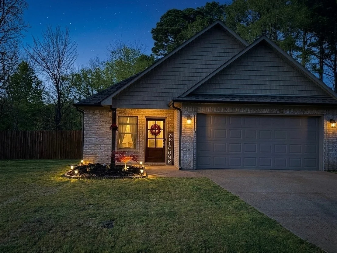 Photo of 137 Executive Dr