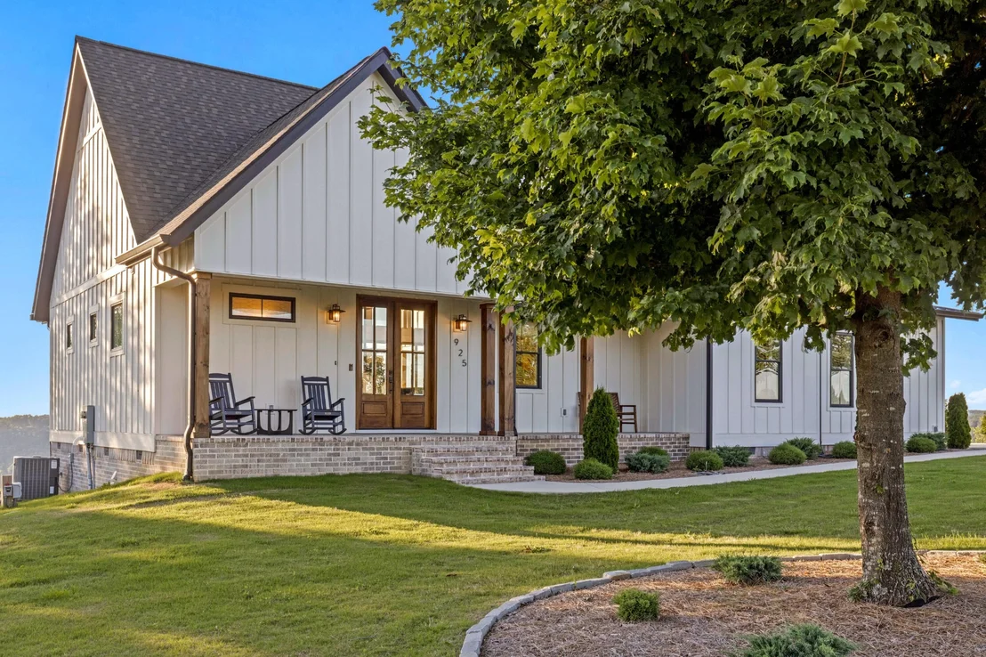 Photo of 925 Sunset Circle