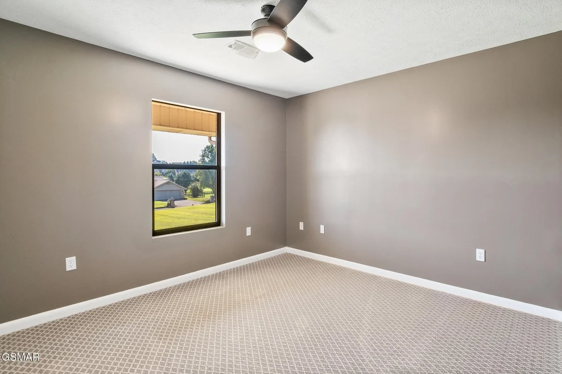 Photo of 2115 Bradley Lane