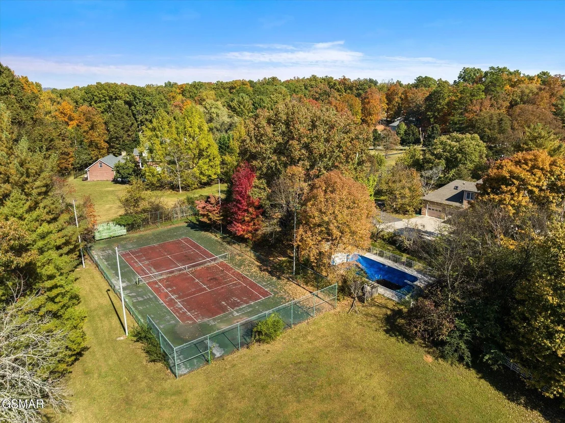 Photo of 1435 White Oak Drive