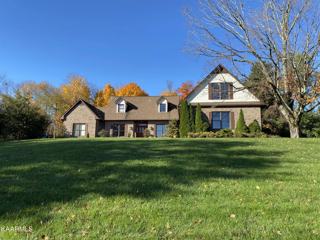 Photo of 845 Bennett Place