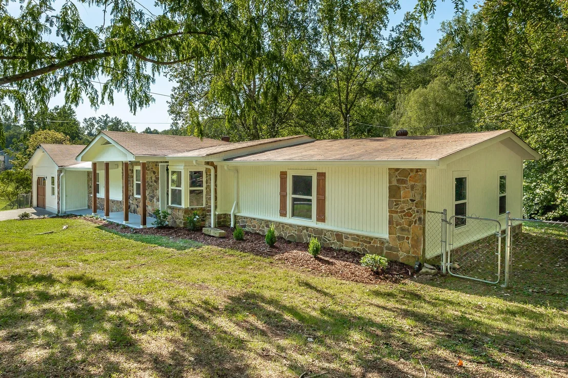 Photo of 10086 Standifer Gap Road