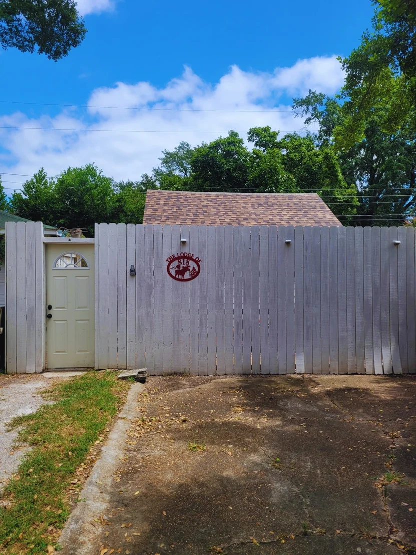 Photo of 816 Charles Pl